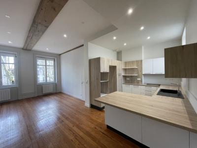 For rent Lyon-4eme-arrondissement 2 rooms 58 m2 Rhone (69004) photo 0