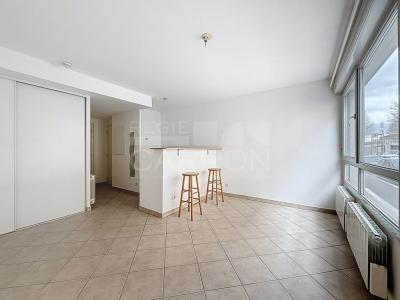 For rent Lyon-7eme-arrondissement 1 room 27 m2 Rhone (69007) photo 0