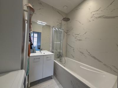 Louer Appartement Lyon-7eme-arrondissement 898 euros