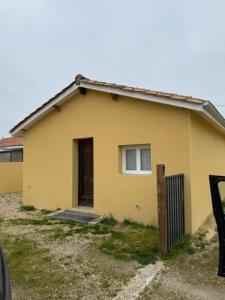 Louer Maison 50 m2 Eglisottes-et-chalaures