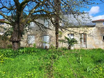 For sale 3 rooms 102 m2 Charente maritime (17400) photo 0