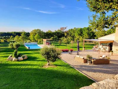 For sale Pernes-les-fontaines 6 rooms 175 m2 Vaucluse (84210) photo 0