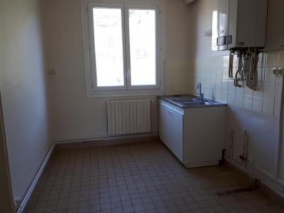 For rent Marcillac-vallon 4 rooms 65 m2 Aveyron (12330) photo 2