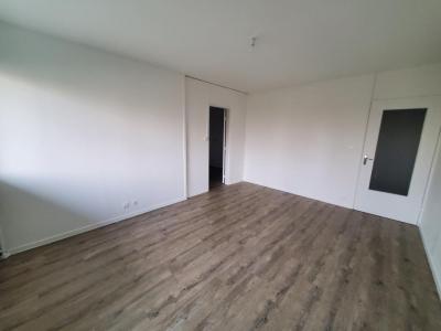 For sale Reze 2 rooms 51 m2 Loire atlantique (44400) photo 2