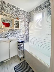 For sale Rion-des-landes 6 rooms 149 m2 Landes (40370) photo 3