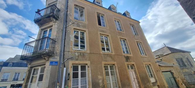 For sale Fresnay-sur-sarthe 10 rooms 250 m2 Sarthe (72130) photo 0