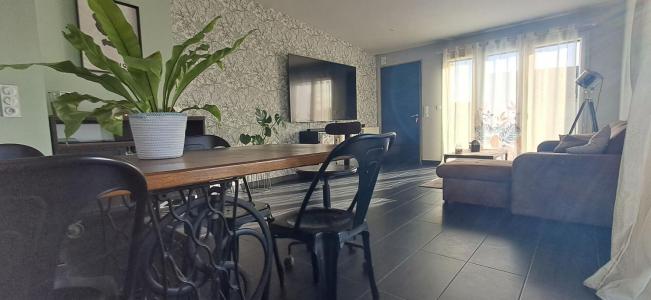 For sale Laval 6 rooms 106 m2 Mayenne (53000) photo 3