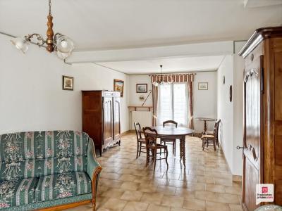 For sale Sable-sur-sarthe 6 rooms 137 m2 Sarthe (72300) photo 4