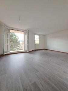 For rent Montbrison 4 rooms 93 m2 Loire (42600) photo 1