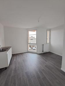 For rent Montbrison 4 rooms 93 m2 Loire (42600) photo 3