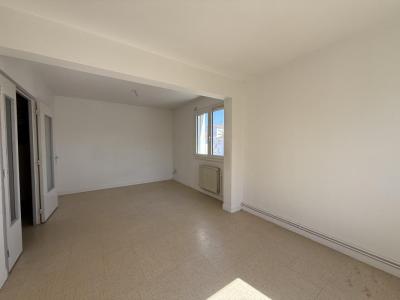 For sale Bonson 4 rooms 89 m2 Loire (42160) photo 3
