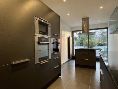 For rent Chambery 5 rooms 149 m2 Savoie (73000) photo 4