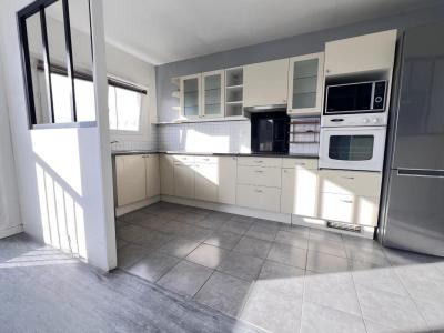 For sale Plaisir 4 rooms 86 m2 Yvelines (78370) photo 3