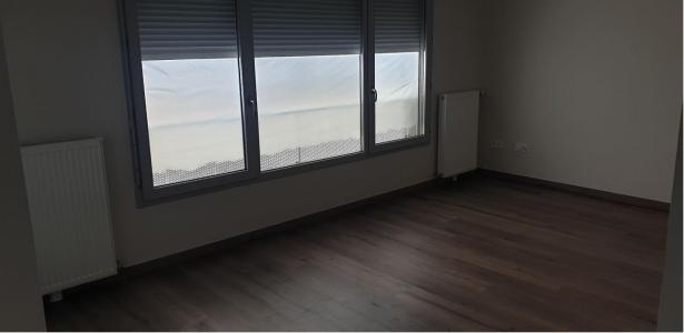 Louer Appartement 32 m2 Evry