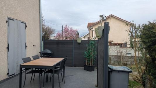For sale Saint-andre-le-gaz 4 rooms 82 m2 Isere (38490) photo 0