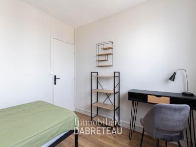For rent Villeurbanne 7 rooms 107 m2 Rhone (69100) photo 0