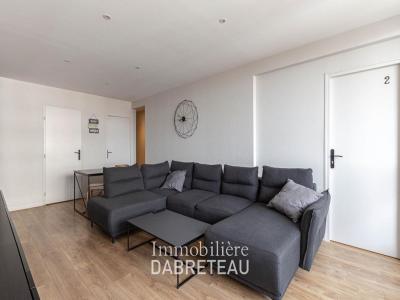 For rent Villeurbanne 7 rooms 107 m2 Rhone (69100) photo 4