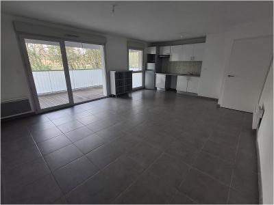 For rent Toulouse 3 rooms 68 m2 Haute garonne (31400) photo 0
