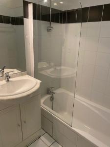 For sale Entraygues-sur-truyere 2 rooms 34 m2 Aveyron (12140) photo 3