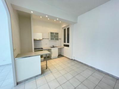 For rent Marseille-1er-arrondissement 2 rooms 59 m2 Bouches du Rhone (13001) photo 4