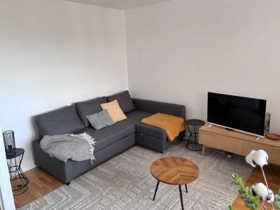 Annonce Location Appartement Paris-18eme-arrondissement 75