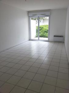 For rent Nantes 1 room 32 m2 Loire atlantique (44000) photo 0