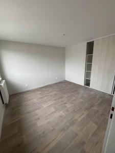 Louer Appartement Saint-florentin 909 euros