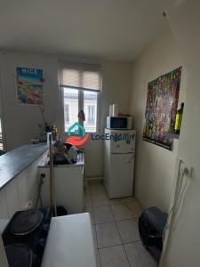 For rent Paris-20eme-arrondissement 3 rooms 48 m2 Paris (75020) photo 4