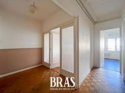 For sale Nantes 3 rooms 80 m2 Loire atlantique (44000) photo 2