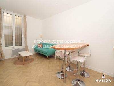 For rent Paris-10eme-arrondissement 2 rooms 29 m2 Paris (75010) photo 2