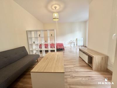 Louer Appartement 31 m2 Evry