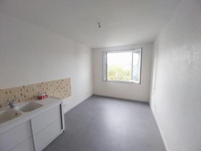 Louer Appartement Saulieu 408 euros