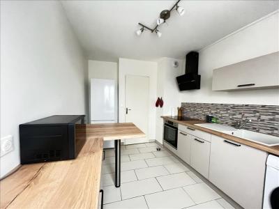 Louer Appartement Saint-cyr-sur-loire 790 euros