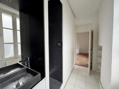 For sale Nantes 2 rooms 49 m2 Loire atlantique (44100) photo 4