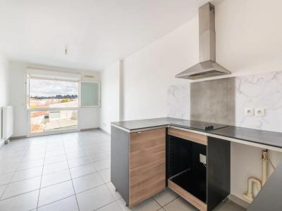 For sale Marseille-10eme-arrondissement 2 rooms 48 m2 Bouches du Rhone (13010) photo 2