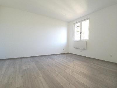 For sale 3 rooms 50 m2 Oise (60180) photo 4