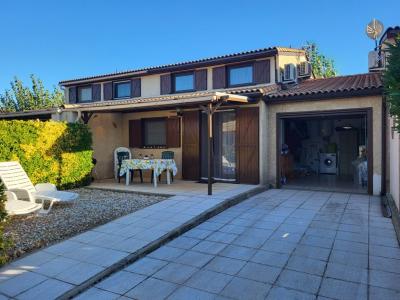 For sale 500 M�TRES DE LA PLAGE 4 rooms 45 m2 Herault (34420) photo 0
