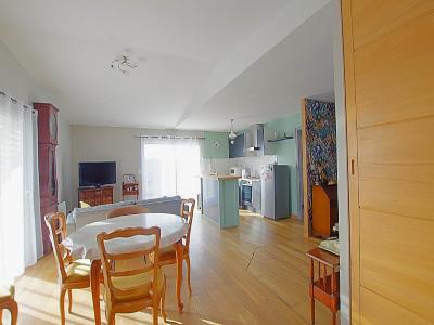 For sale CENTRE BOURG 3 rooms 69 m2 Vendee (85150) photo 2