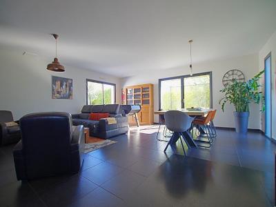 For sale BLD INT�RIEUR VEND�E GLOB 5 rooms 118 m2 Vendee (85100) photo 3