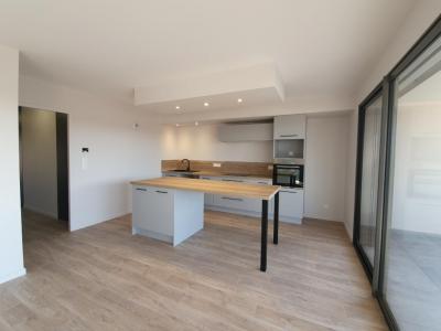 For rent Roanne 5 rooms 138 m2 Loire (42300) photo 2