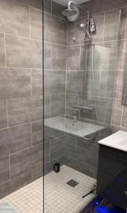 For rent Fresnes 3 rooms 52 m2 Val de Marne (94260) photo 2