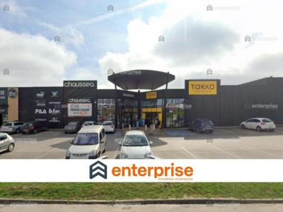 For rent Hirson 700 m2 Aisne (02500) photo 0