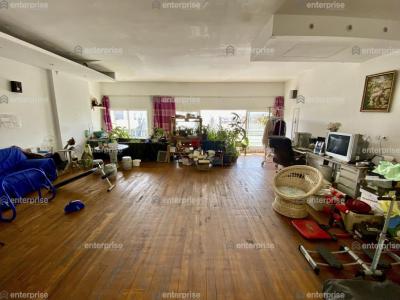 Acheter Local commercial 1950 m2 Saint-quentin