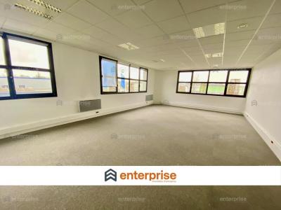 For rent Saint-quentin 265 m2 Aisne (02100) photo 0