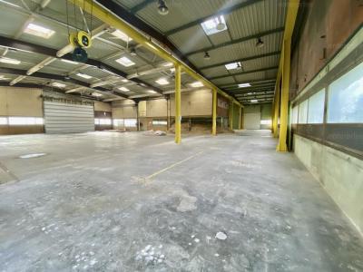 Annonce Location Commerce Itancourt 02