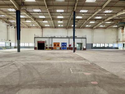 Louer Commerce Itancourt 360000 euros