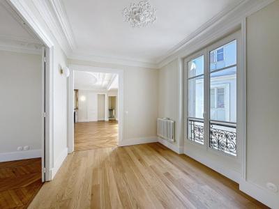 For rent Paris-8eme-arrondissement 5 rooms 190 m2 Paris (75008) photo 2