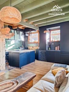 For sale Araches 13 rooms 416 m2 Haute savoie (74300) photo 3