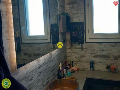 For sale Saint-amand-montrond 4 rooms 71 m2 Cher (18200) photo 4