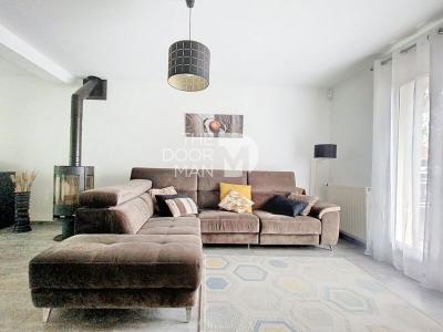 For sale Reze 5 rooms 136 m2 Loire atlantique (44400) photo 2